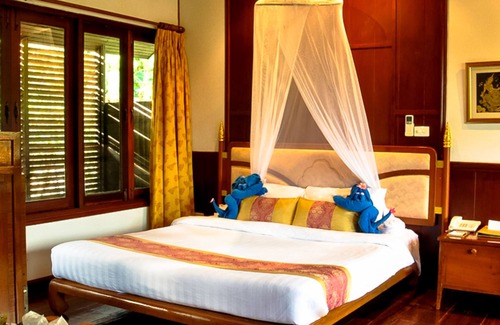 Ko Phi Phi Resort | Discover Phi Phi Natural Resort with Ocean View & Pool