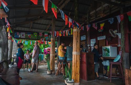 Ko Phi Phi Resort | Relax at Phi Phi Sunset Bay Resort with Oceanfront Views