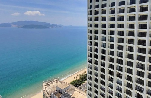Tran Phu Beach Apartment | Top-Rated Phi Yen Gold Coast Apartment with Ocean Views