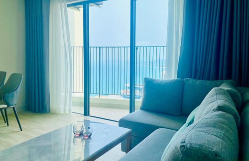 Tran Phu Beach Apartment | Top-Rated Phi Yen Gold Coast Apartment with Ocean Views
