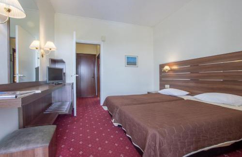 Neapoli-Sykies Hotel | Relaxing Oceanfront Retreat at Philippion - A 4-Star Escape