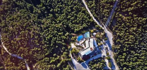 Neapoli-Sykies Hotel | Relaxing Oceanfront Retreat at Philippion - A 4-Star Escape