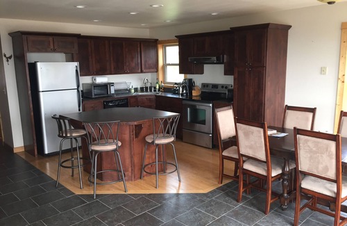Philipsburg House | Philipsburg Getaway: Family-Friendly Fun Awaits You!