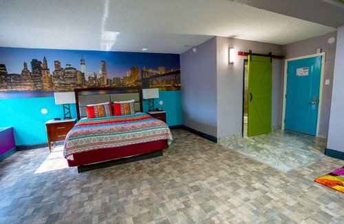 West Philadelphia Hotel | Discover Philly Inn & Suites: Rated 8.4 with Spa & Breakfast