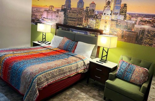 West Philadelphia Hotel | Discover Philly Inn & Suites: Rated 8.4 with Spa & Breakfast