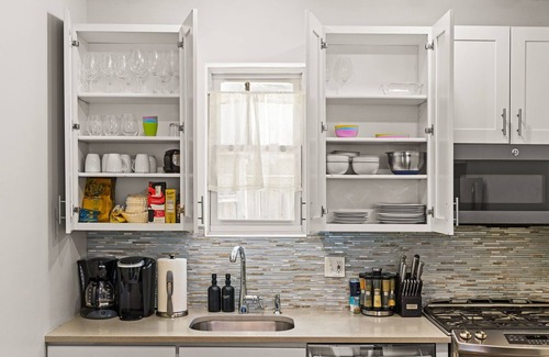 Queen Village House | Explore Comfort and Convenience at Park-Front Escape