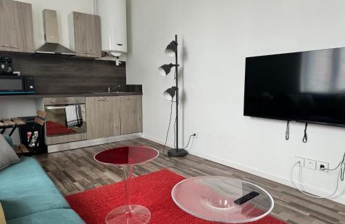 Romilly-sur-Seine Apartment | Pet-Friendly Philomène: Perfect for Family Getaways
