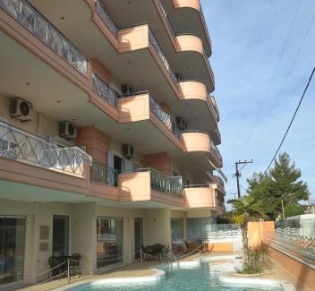 Lefkandi Apartment | Discover Philoxenia Hotel: Oceanfront Bliss & Top Ratings