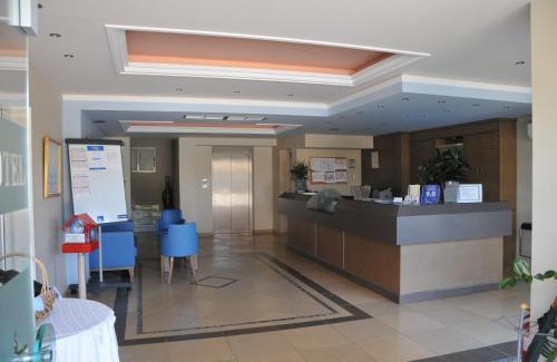 Lefkandi Apartment | Discover Philoxenia Hotel: Oceanfront Bliss & Top Ratings