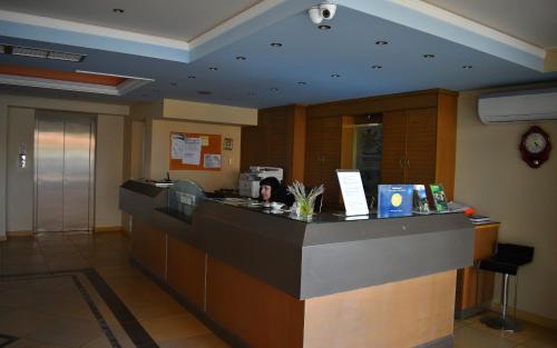 Lefkandi Apartment | Discover Philoxenia Hotel: Oceanfront Bliss & Top Ratings