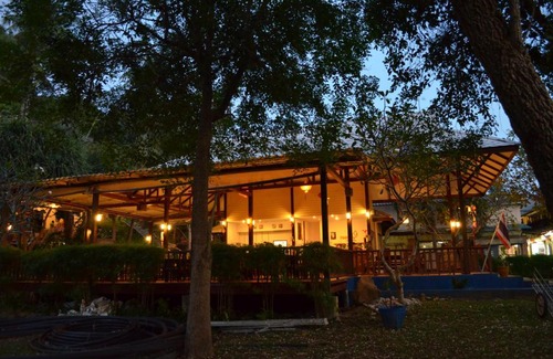Ko Phi Phi Resort | Oceanfront Retreat at Phitharom PP Resort with Pool