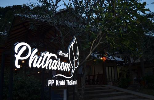 Ko Phi Phi Resort | Oceanfront Retreat at Phitharom PP Resort with Pool