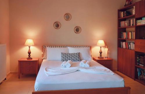 Kalamata Apartment | Phivos Home & Garden