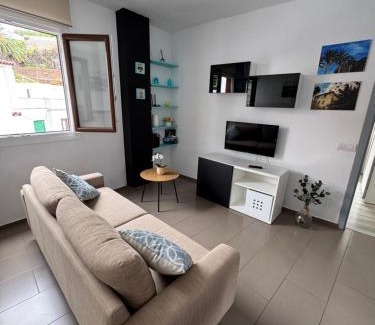 San Juan de la Rambla Apartment | Oceanfront Retreat at Phoenix Canariensis - Rated 9.5/10