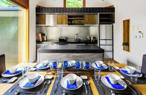 Happo House | Discover Phoenix Cocoon: 4-Star Rated with Family-Friendly Amenities