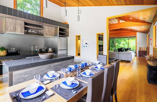 Happo House | Discover Phoenix Cocoon: 4-Star Rated with Family-Friendly Amenities