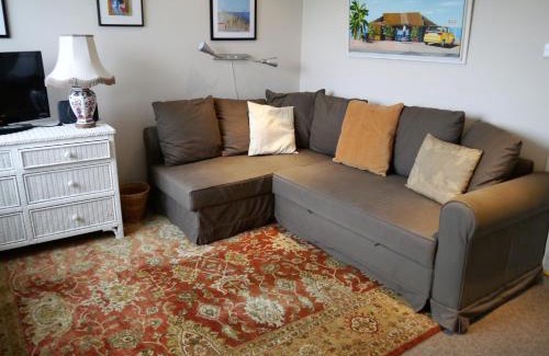 Kippford House | Relax at Phoenix Cottage: Pet & Child Friendly Getaway