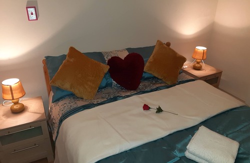 Barrow-in-Furness House | Comfortable Phoenix Guest House with Family-Friendly Amenities