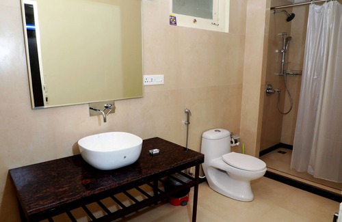 Poovar Hotel | Family-Friendly Getaway at Phoenix Island Resort