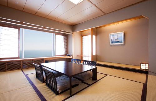 Miyazaki Hotel | Elegant Sheraton Grande Ocean Resort with Pool & Spa