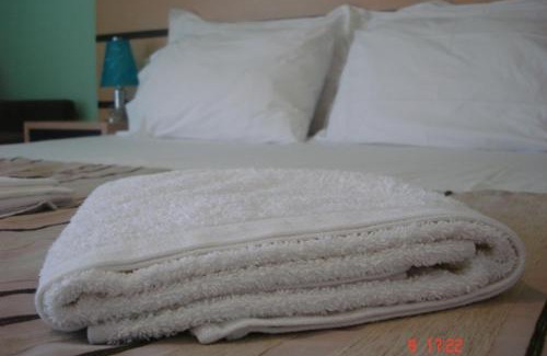 Sarti Apartment | Guest Rated 9/10: Phoenix Studios with Family-Friendly Amenities