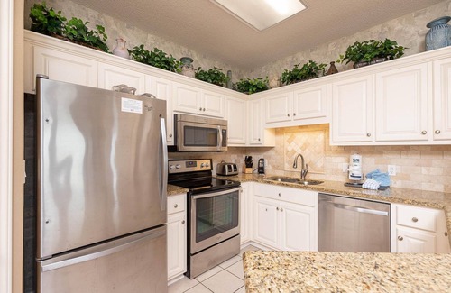 Orange Beach Condo | Oceanfront Bliss at Phoenix VII by Brett/Robinson Vacations