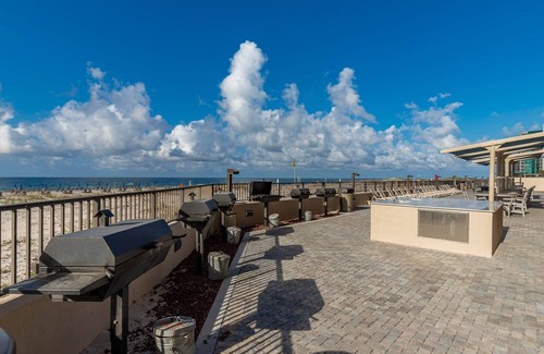 Orange Beach East Condo | Stunning Oceanfront Phoenix X 1502 with Pool & Spa