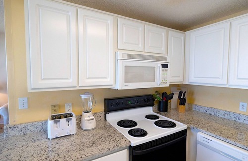 Orange Beach East Apartment | Ocean View Escape at Phoenix X Unit 302 - Rated 9.6/10
