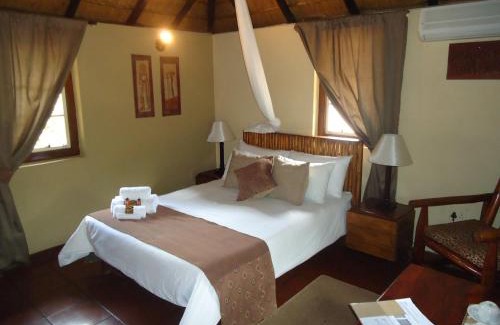 Selebi-Phikwe Cabin | Experience Phokoje Bush Lodge: Oceanfront Retreat Awaits