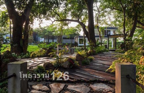 Photharam House | Relax at Photharam126 Resort: Family-Friendly Retreat