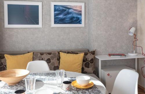G.K. Bratya Miladinovi Apartment | Oceanfront Photo Art Apartment with Top Guest Ratings