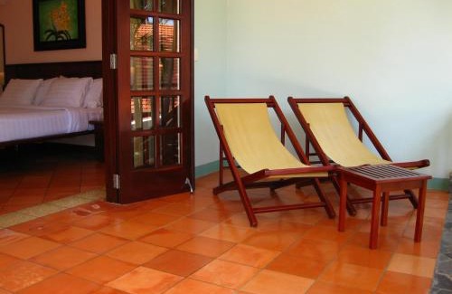 Phu Hai Beach Resort | Relax at Phu Hai Beach Resort & Spa with Pool and Ocean View