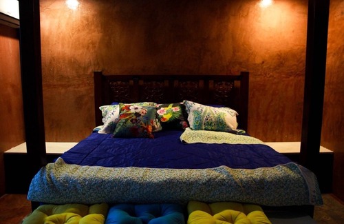 San Kamphaeng House | Explore Phu Mi Lum Nao House: Family-Friendly Retreat
