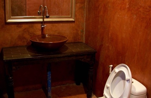 San Kamphaeng House | Explore Phu Mi Lum Nao House: Family-Friendly Retreat
