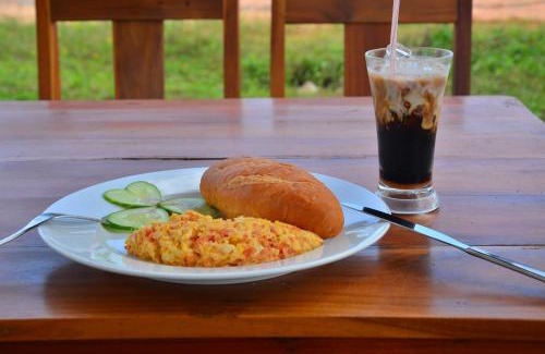 Ban Cui Hostel | Budget-Friendly PHU QUOC BACKPACKER with Pool Access