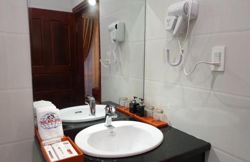 Rach Gia Hotel | Phuc Ngoc Hotel: Delightful Stay with Pool & Breakfast