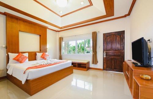 Sa Khu Hotel | Relax at Phuket Airport Villa with a Refreshing Pool