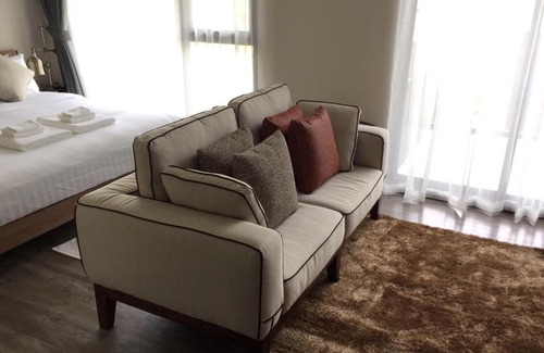 Patong Apartment | Guest Rated 10/10: Phuket Property with Pool & Hot Tub