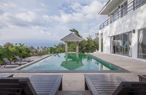 Sa Khu Villa | Phuket Seaview Villa: Steps from the Beach & Perfect Amenities