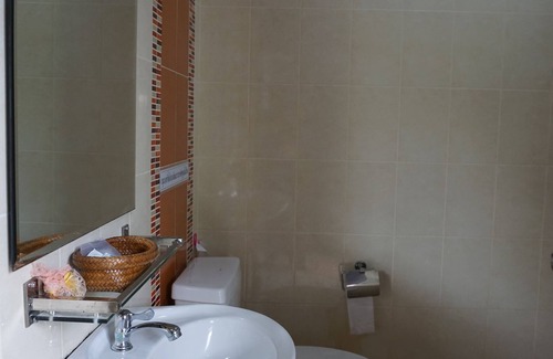 Thung Song Hotel | Family-Friendly Phumipat Resort Thungsong with Kitchen