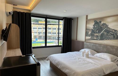 Tha Kham Hotel | Budget-Friendly Stay at NADPOB Station with Family Amenities