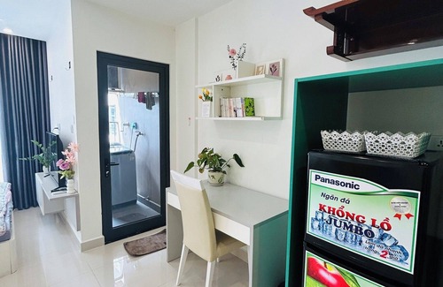 Gia Lam Apartment | Phuong Ly House: Ocean View with Family-Friendly Amenities