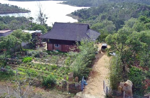 Gia Nghia House | Inviting Phuong Nam Gia Trang Farmstay: Pet-Friendly Getaway