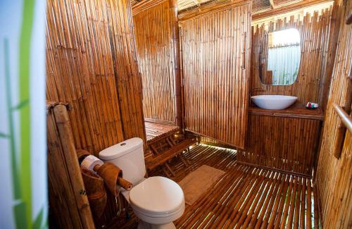 Ranong Cabin | Cozy Phuree Hut: Pet-Friendly Retreat with Great Amenities