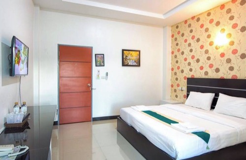 Ban Pa Yang Hotel | Family-Friendly Phuthan Hotel with Pool and Kitchen Access