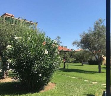 Kakovatos House | Phyllida Guest House - Family-Friendly with Top Reviews