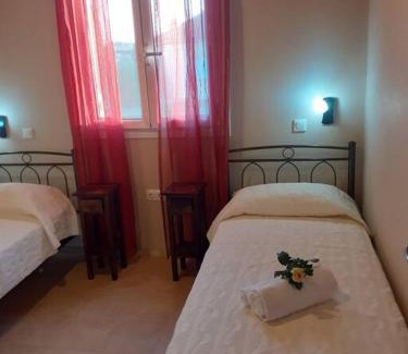 Kakovatos House | Exceptional Phyllida Guest House - Rated 10/10 by Guests