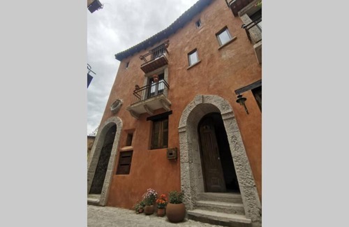 Santeagueda Apartment | Experience Piacere Loft: Jacuzzi & Coffee Retreat