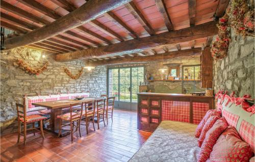 Molin Bianco-pian D'uscianom House | Pet-Friendly Retreat at Pian Dusciano 22 for Families