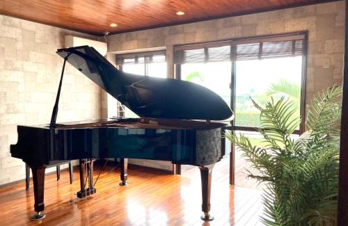 Kadena-cho Villa | Elegant Piano & Resort Villa Klangmeer Kohinoor Awaits You